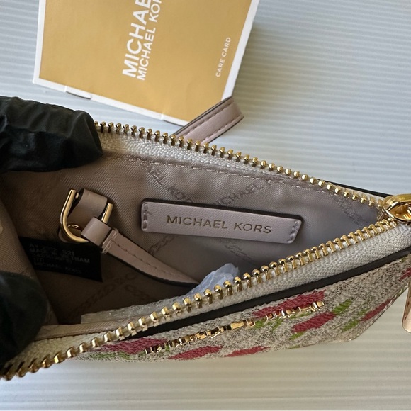 MICHAEL Michael KorsJet Set Travel Small Top Zip Coin D Holder Wallet Wristlet - Picture 4 of 7